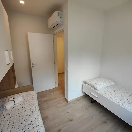 Uno Spazio Di Vibrazioni Apartment Lezzeno
